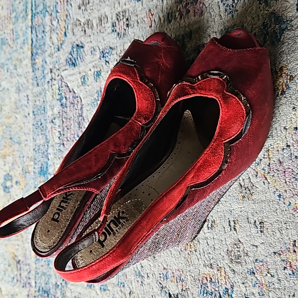 Pink studio red leather wedges sz 7